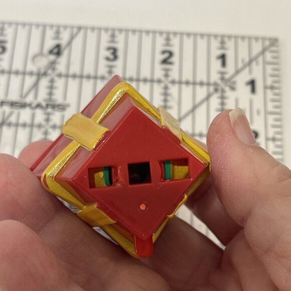 M &‎ M's Red/Green Pop Up Gift Box Present Christmas Ornament WORKS Mars Inc. - Picture 12 of 13